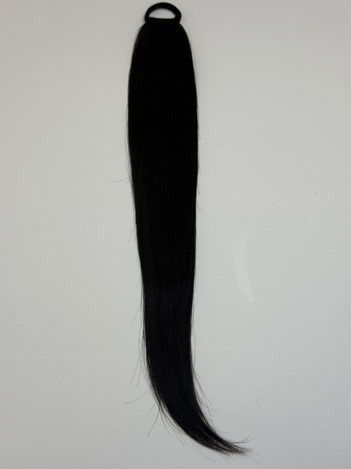 Ponytail queue de cheval lisse 18 pouces 45 cm 65 g – Divine Mag Hair