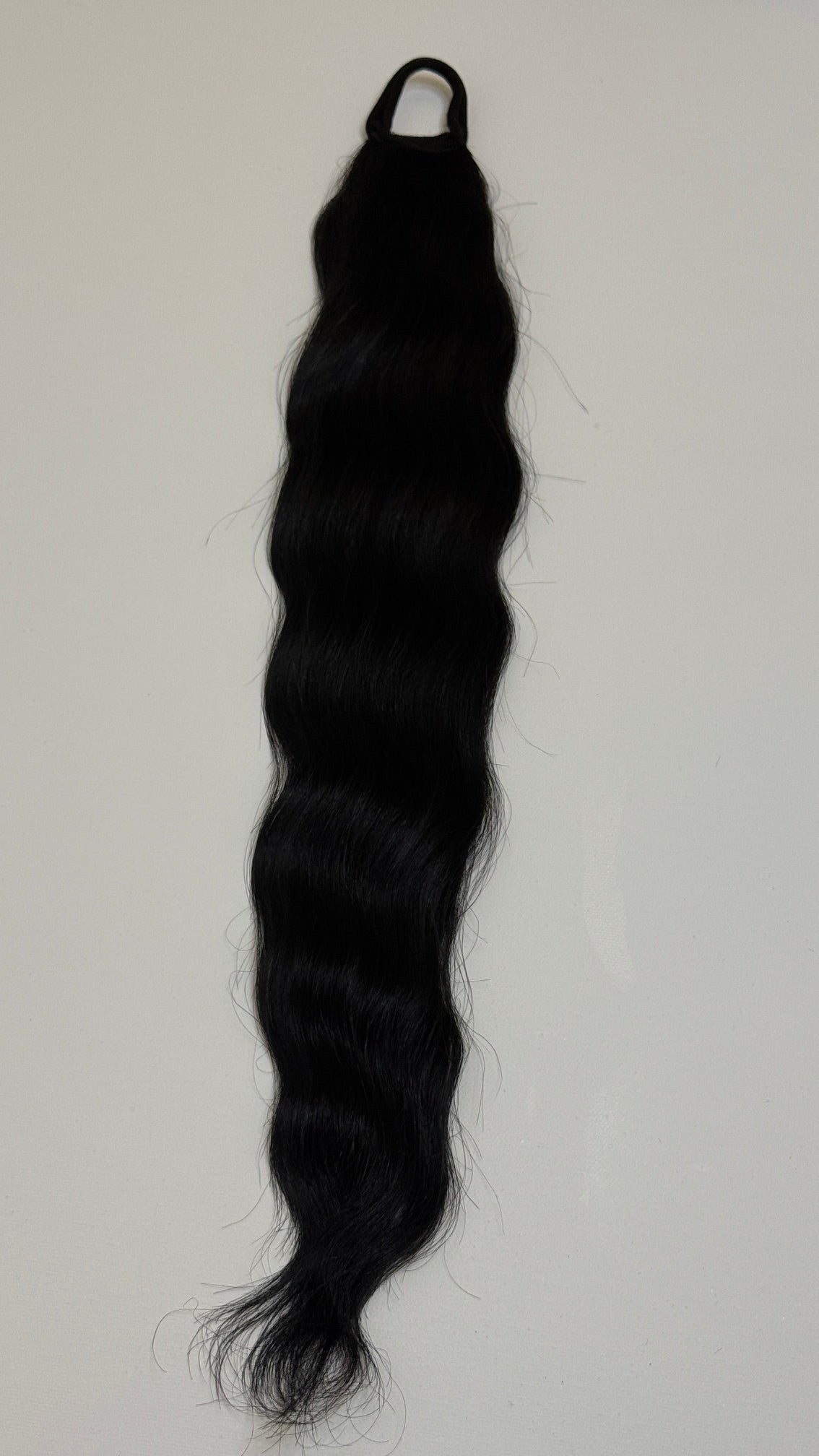 Ponytail queue de cheval wavy 18 pouces 45 cm 65 g – Divine Mag Hair